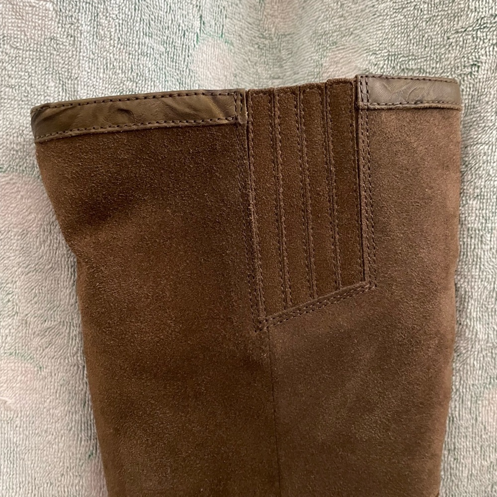 Women’s: Clarks Tall Suede/Leather ZipUp Boots (Size: 7 Medium Width) - Picture 4 of 8
